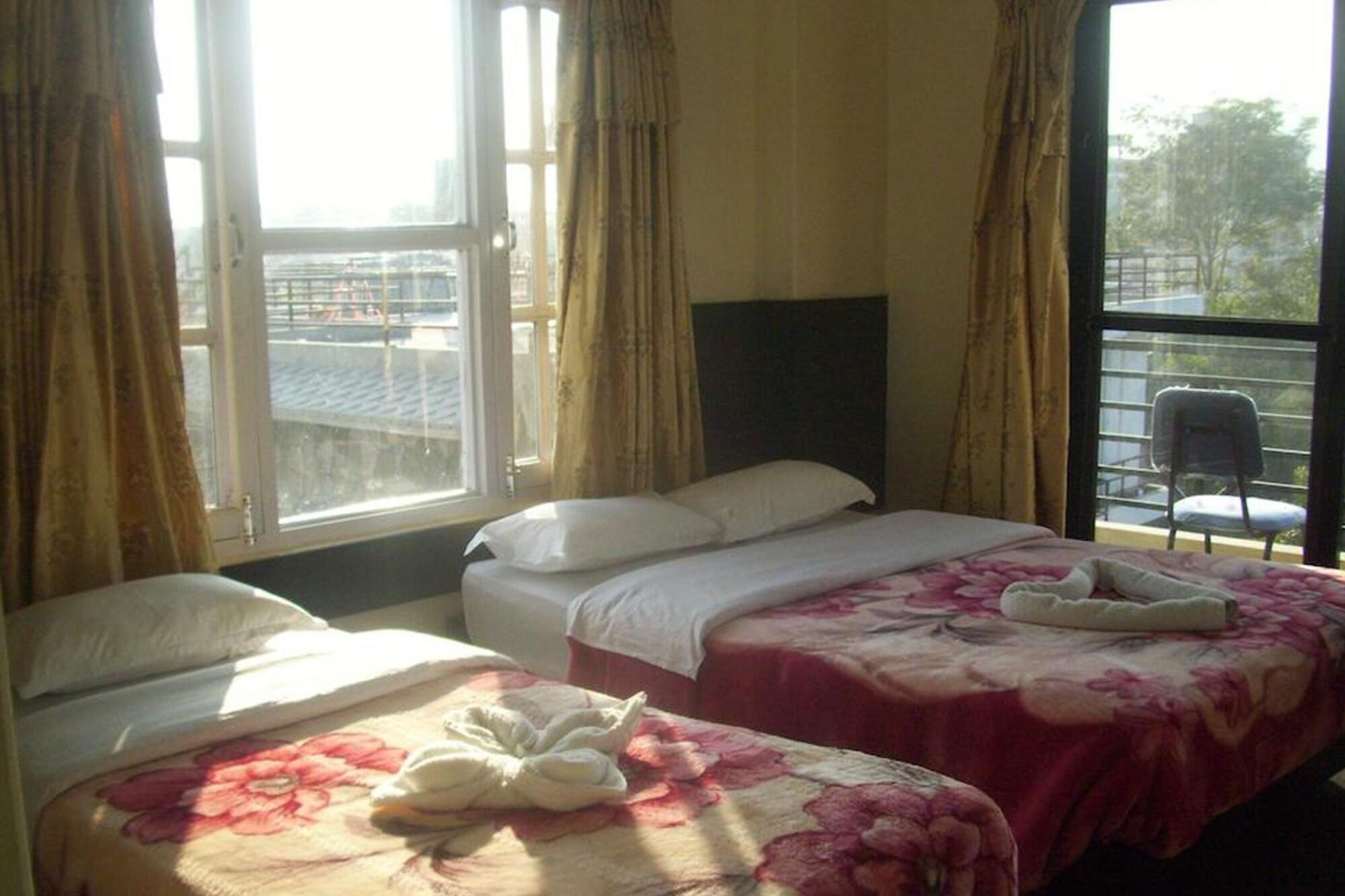 Hotel The Billabong Garden פוקהרה מראה חיצוני תמונה