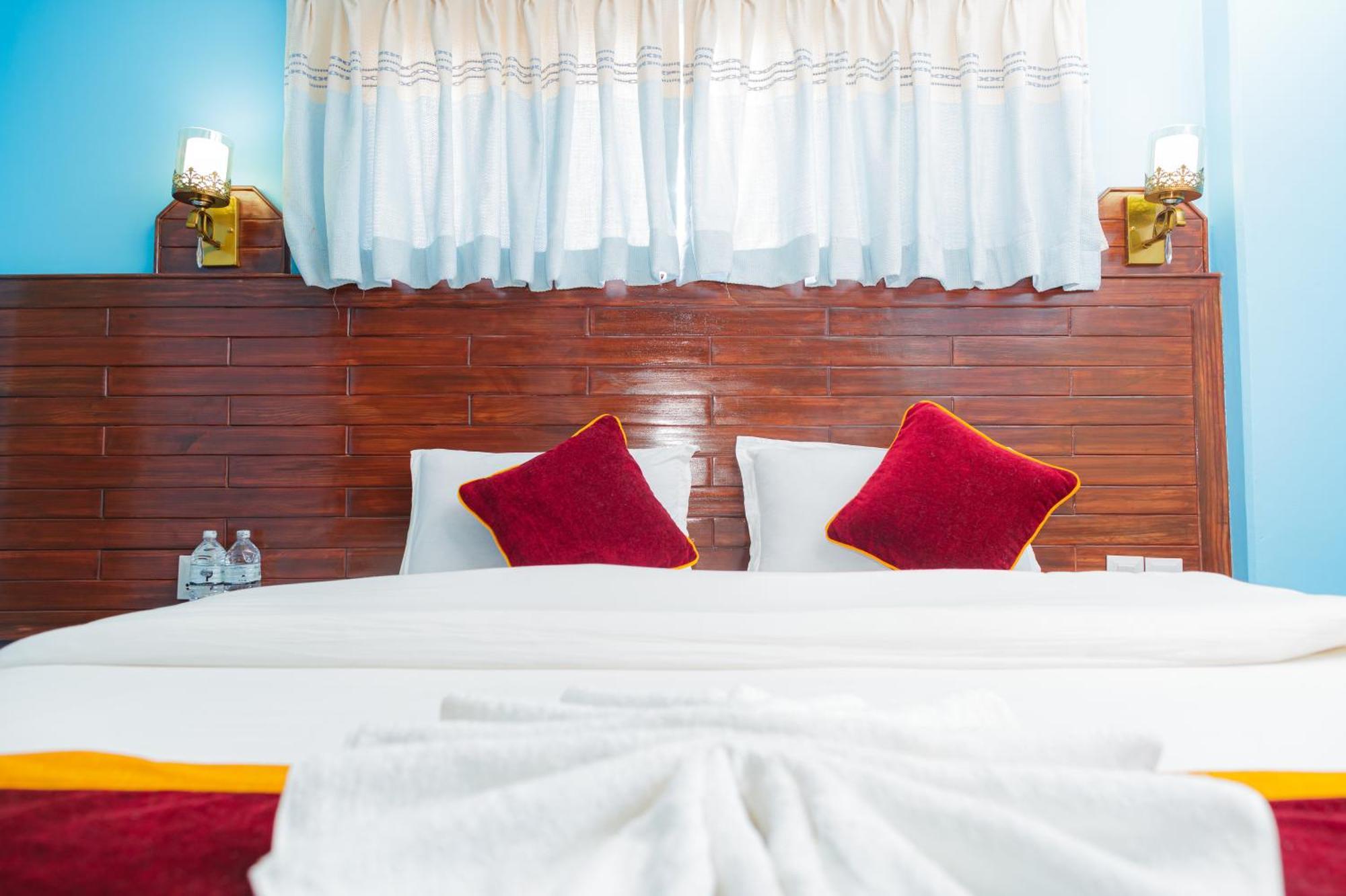 Hotel The Billabong Garden פוקהרה מראה חיצוני תמונה